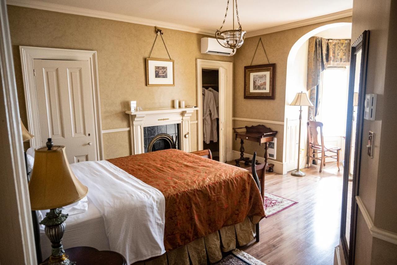 Belle View Manor Inn Harbour Grace Extérieur photo