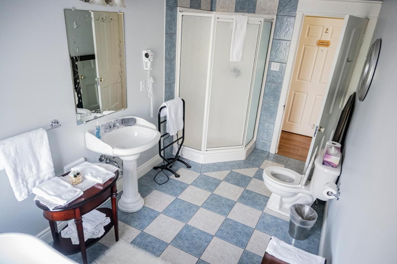 Belle View Manor Inn Harbour Grace Extérieur photo
